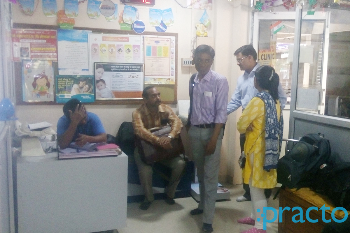 Reception at Ramansh Child Care Clinic Raja Bazar Lucknow