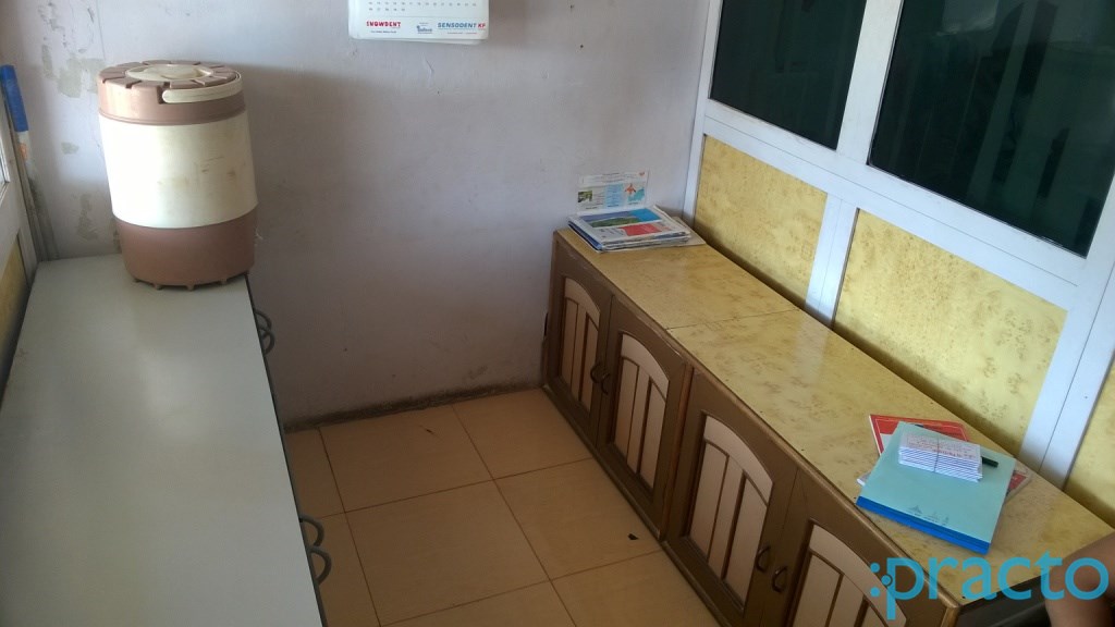 Waiting Area at Shree Vinayak Dental Clinic Udhna Surat