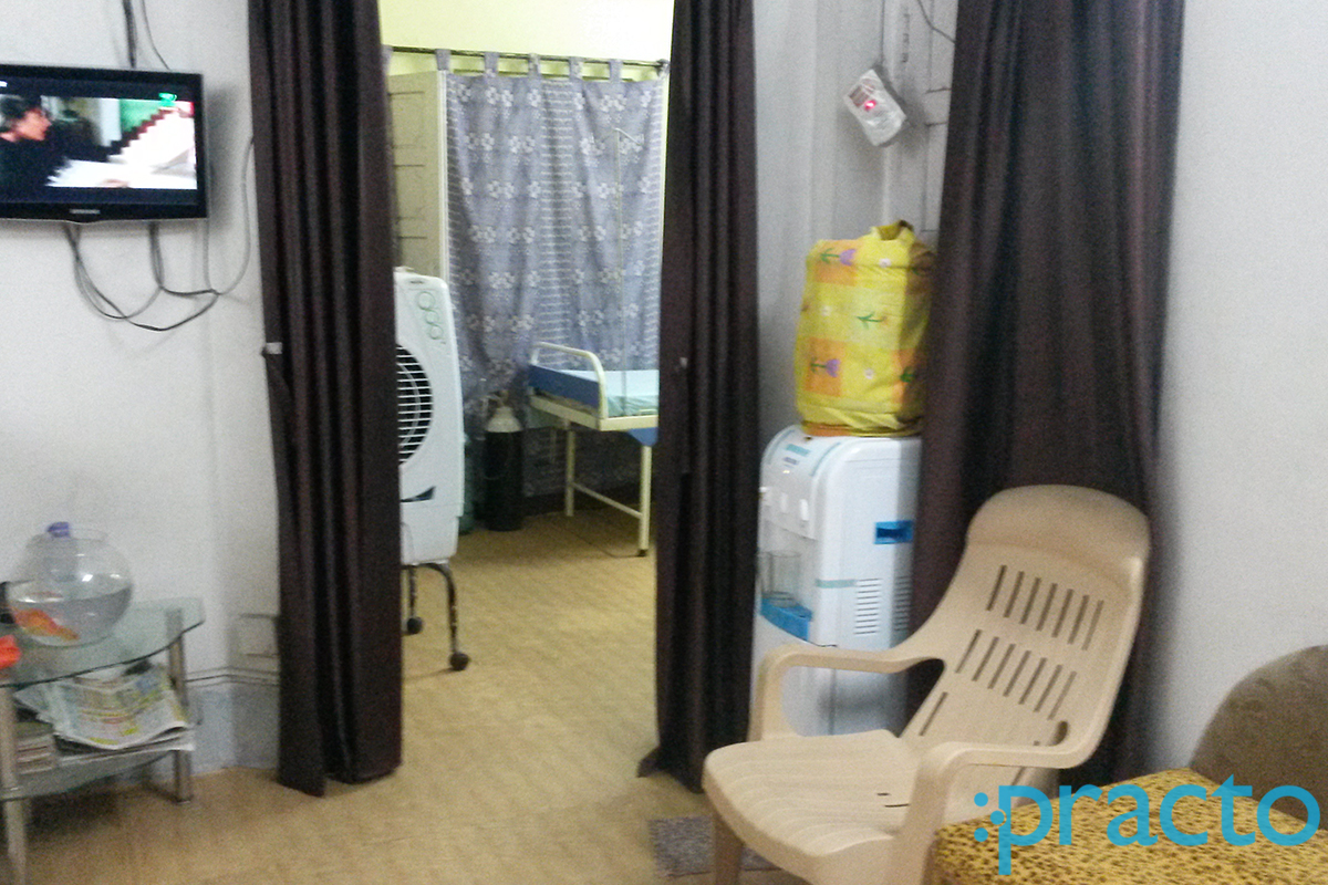 Waiting Area at Lakshy Laparscopy Clinic Arera Colony Bhopal