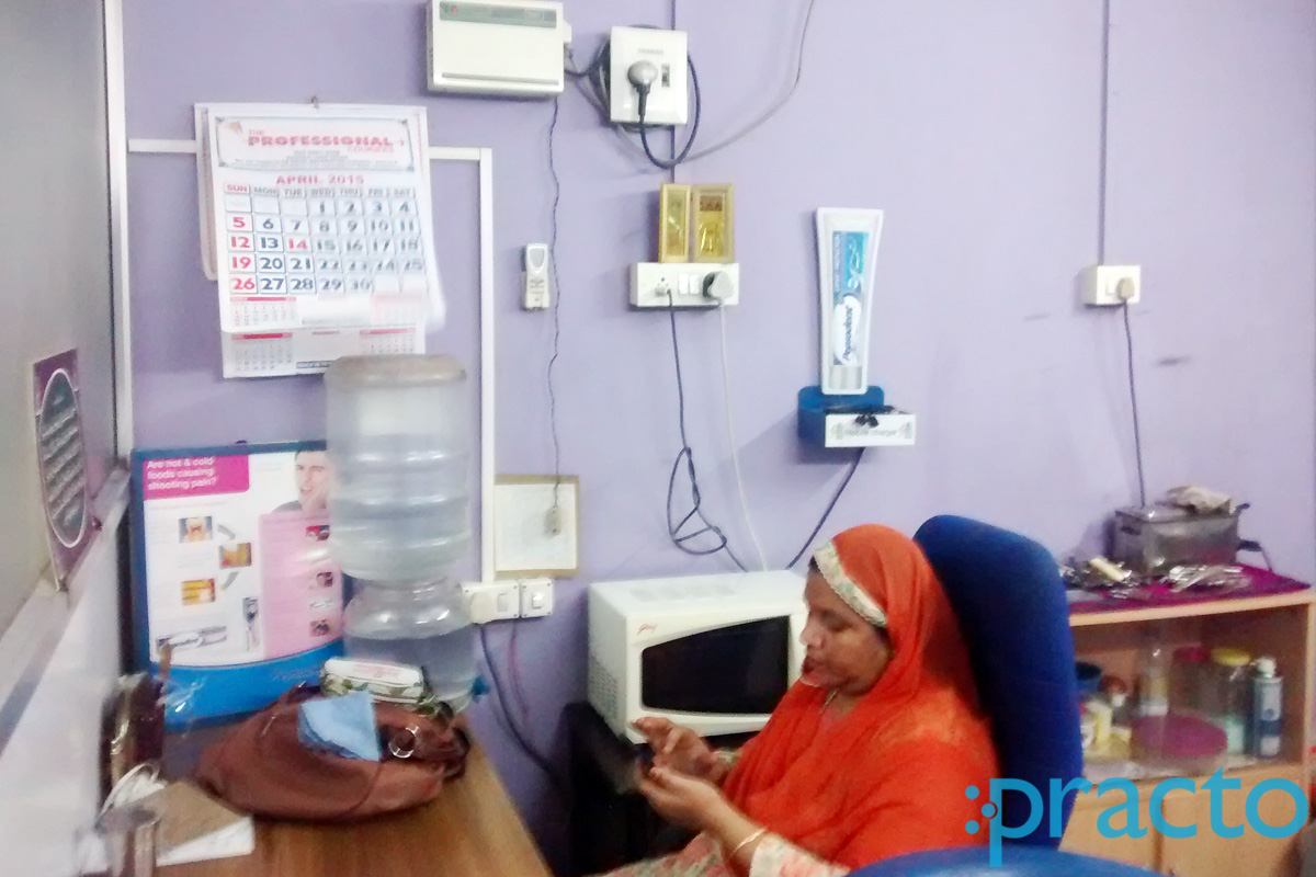 OPD/Ward at Dr.Parvin Banu's Dental Clinic Medavakkam Chennai