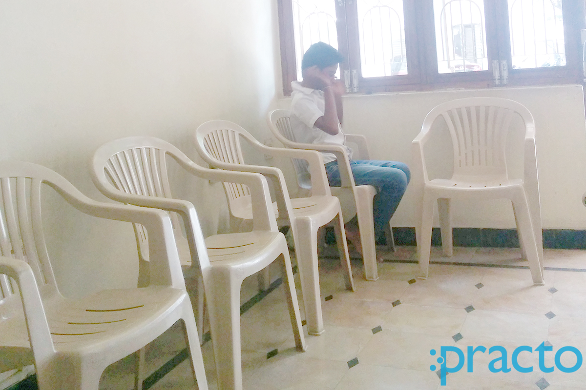 Waiting Area at Dr Narender Kumar Parwani Clinic Secunderabad Hyderabad