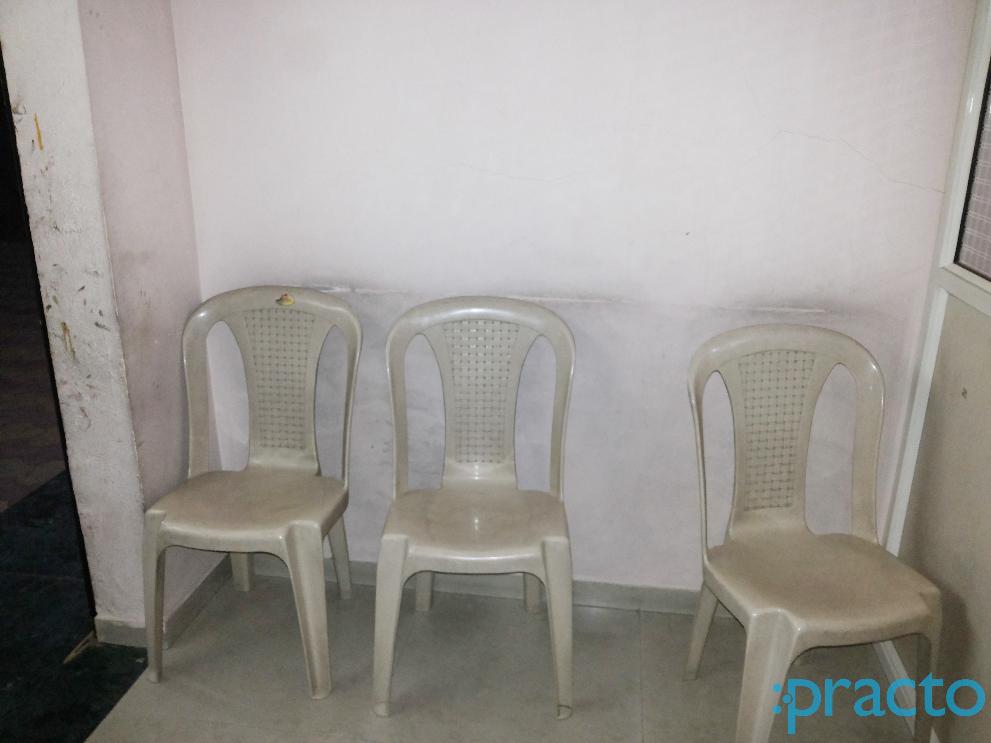 Waiting Area at Arnav Clinic Wanowrie Pune