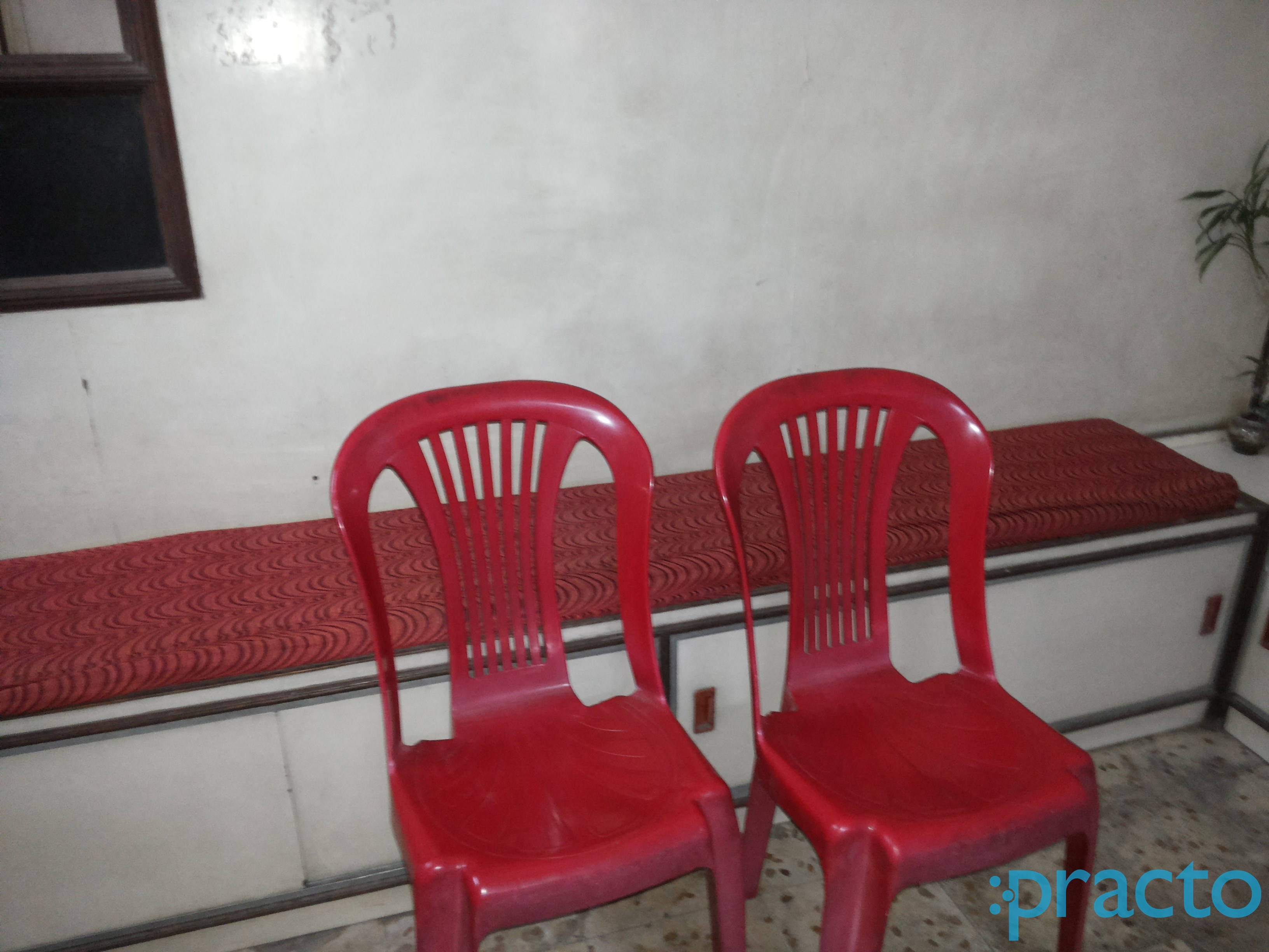 Waiting Area at Asish Sen Clinic Kondhwa Pune