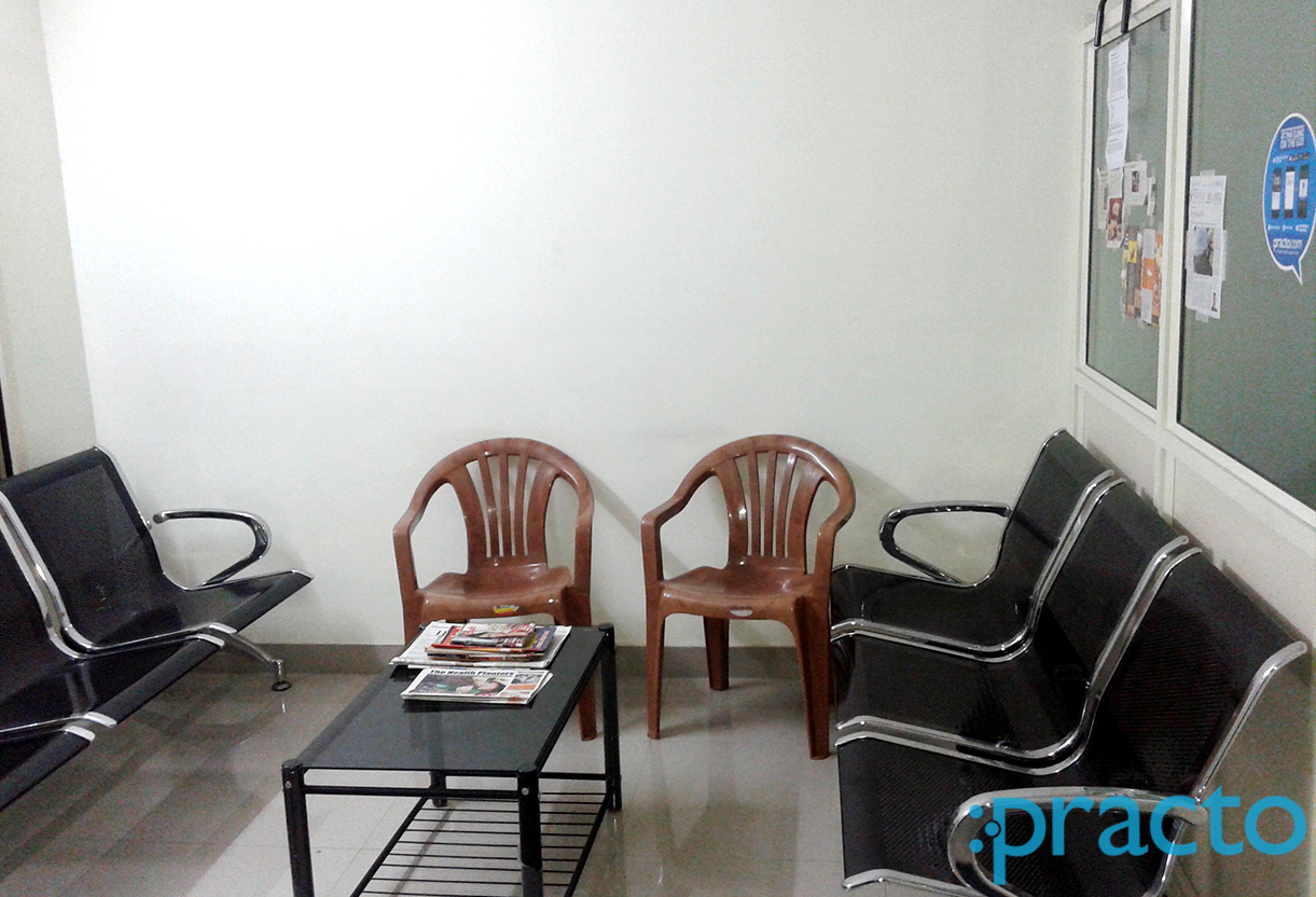 Waiting Area at R. R. Ortho & Diabetic Clinic Porur Chennai