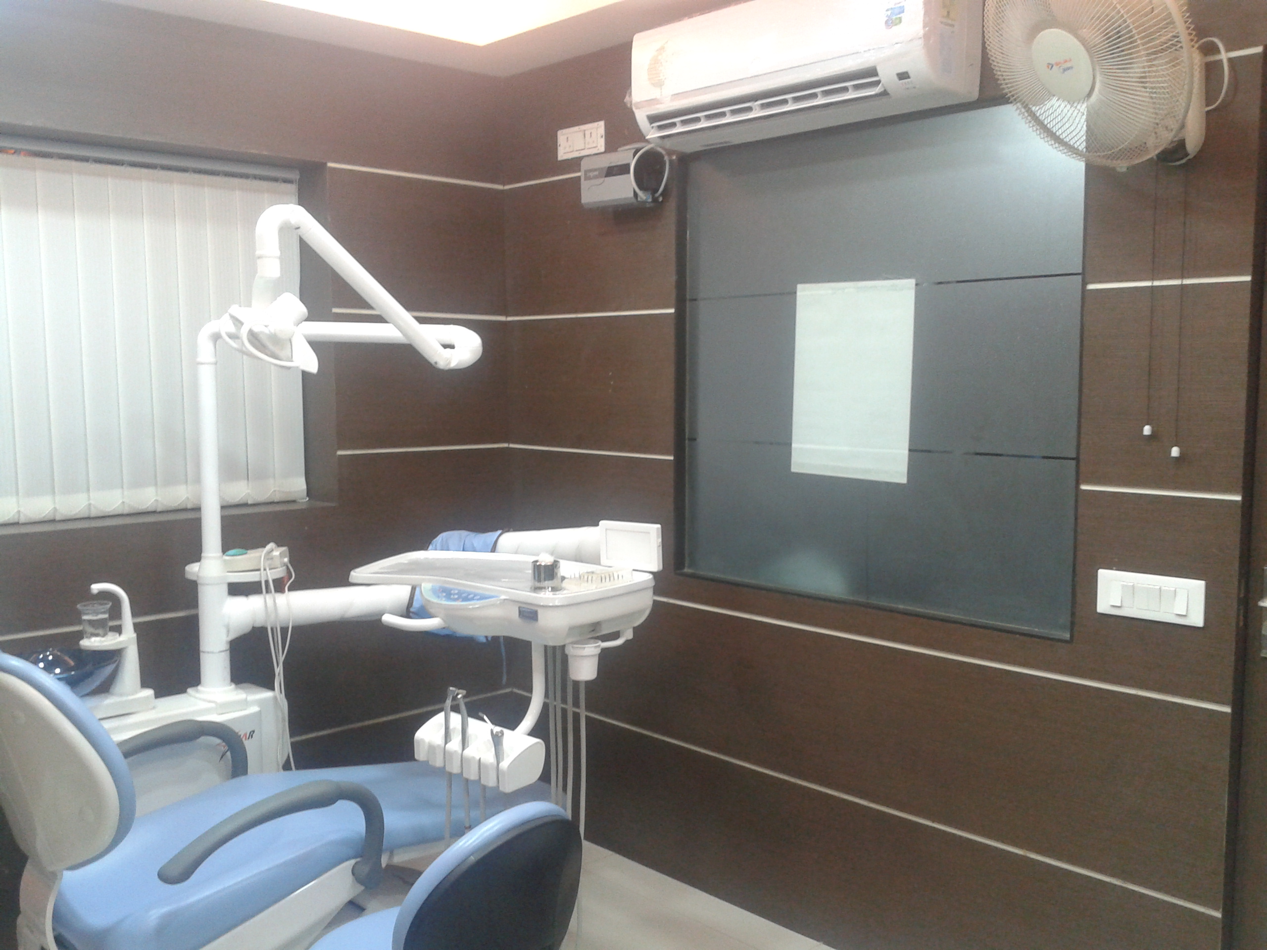 Operation Theatre at Roots Dental Clinic Gomtinagar Lucknow