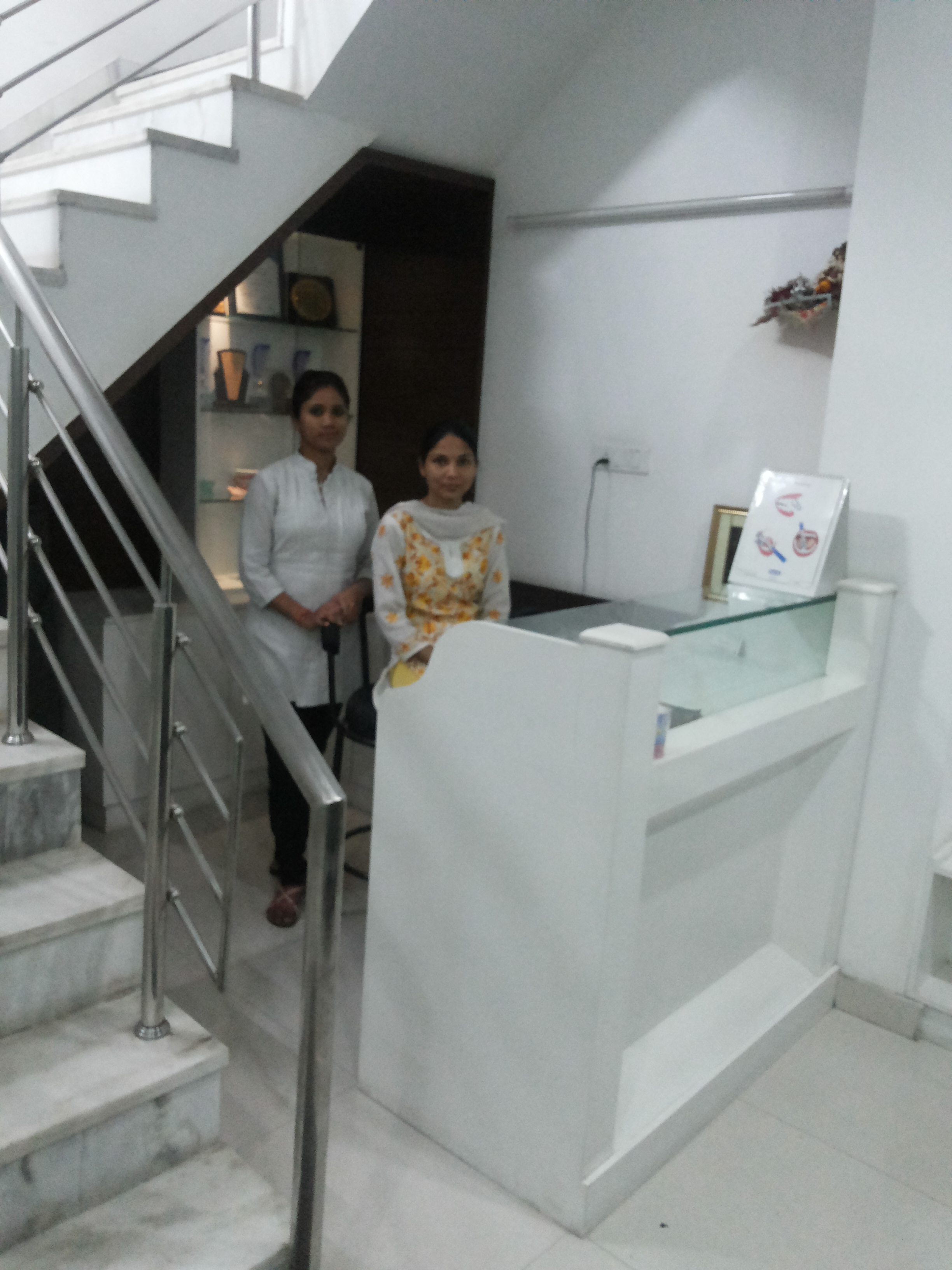 Dr Khatri's Dental Care Punjabi Bagh Delhi