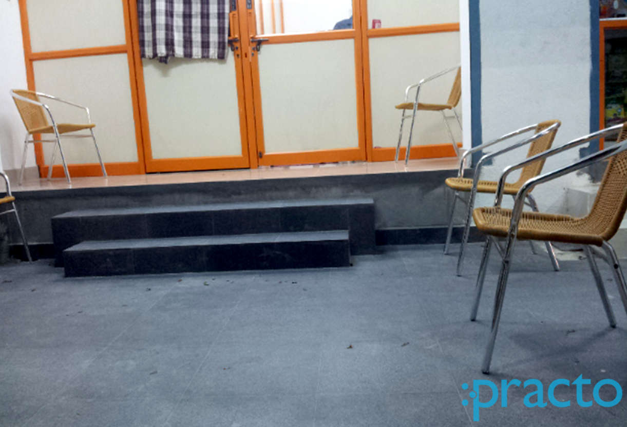 Waiting Area at Doctor's Point Mugalivakkam Chennai