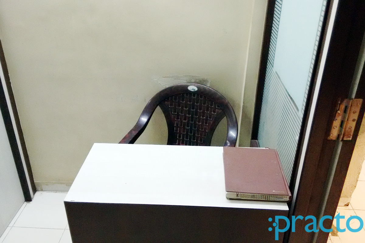 Reception at Ekdant Dental Clinic Pimpri-Chinchwad Pune