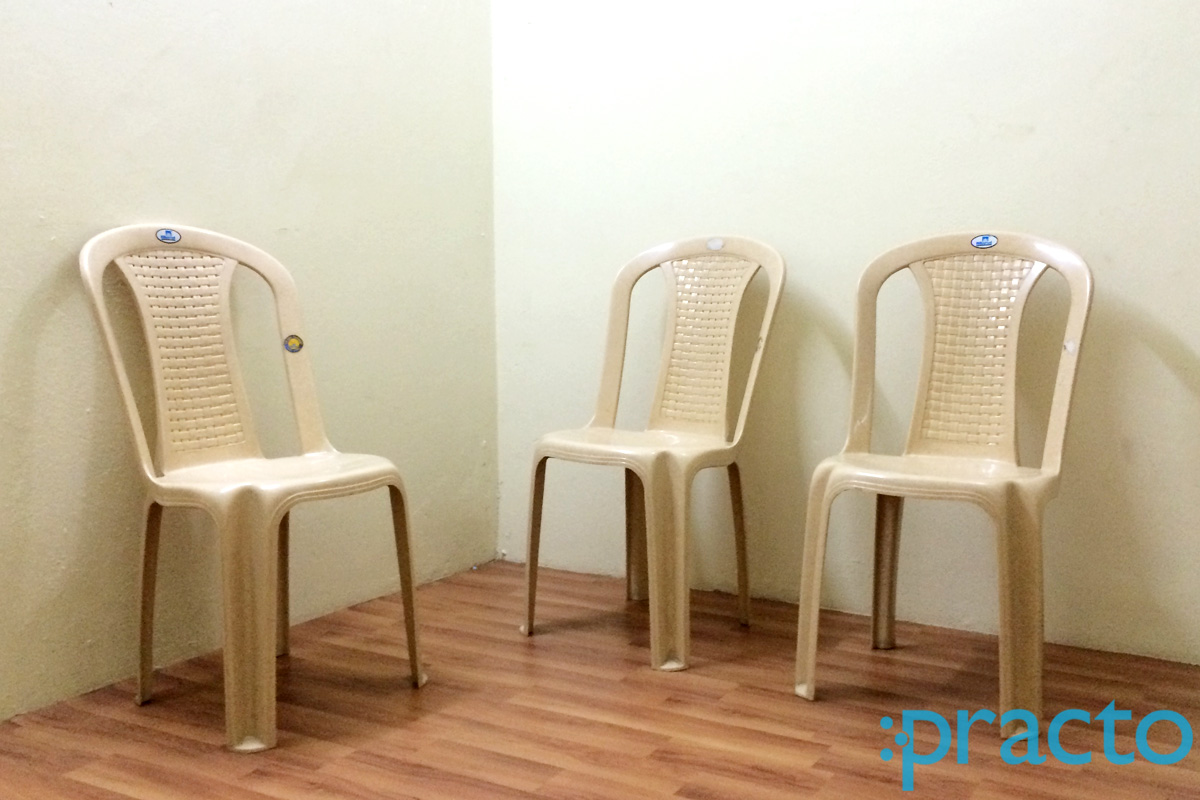 Waiting Area at Swathi Swastham Alwarthirunagar Chennai