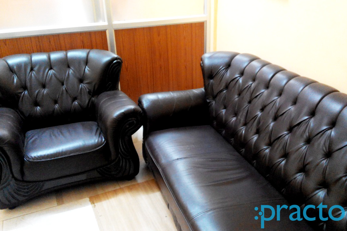Waiting Area at Bharathi Dental Care Maduravoyal Chennai