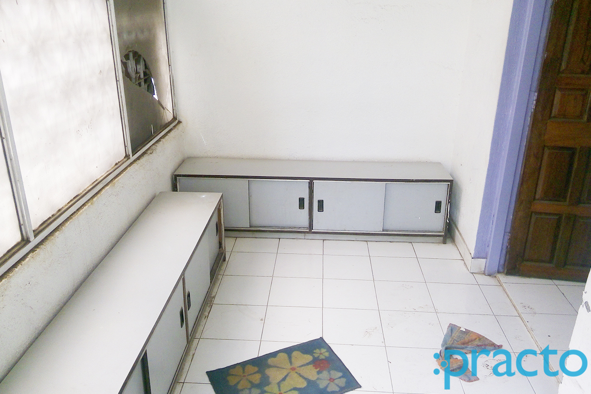 Waiting Area at Vaijayanti Gaikawad Clinic Pimple Gurav Pune