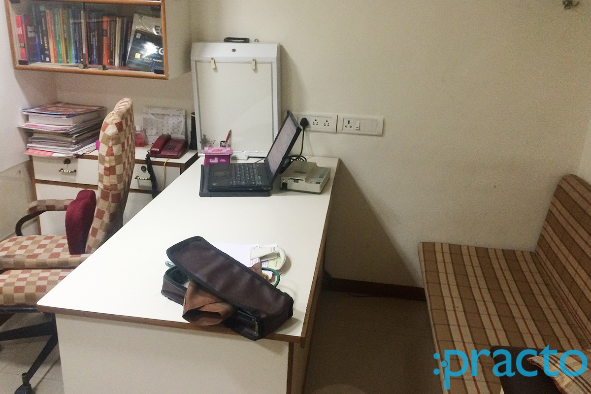 Reception at Manan Clinic Sama Vadodara