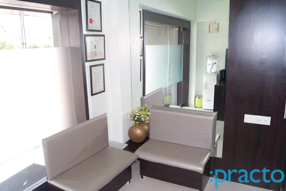 Waiting Area at Dr. Vishnoi's Dental Clinic & Implant Center Manjalpur Vadodara