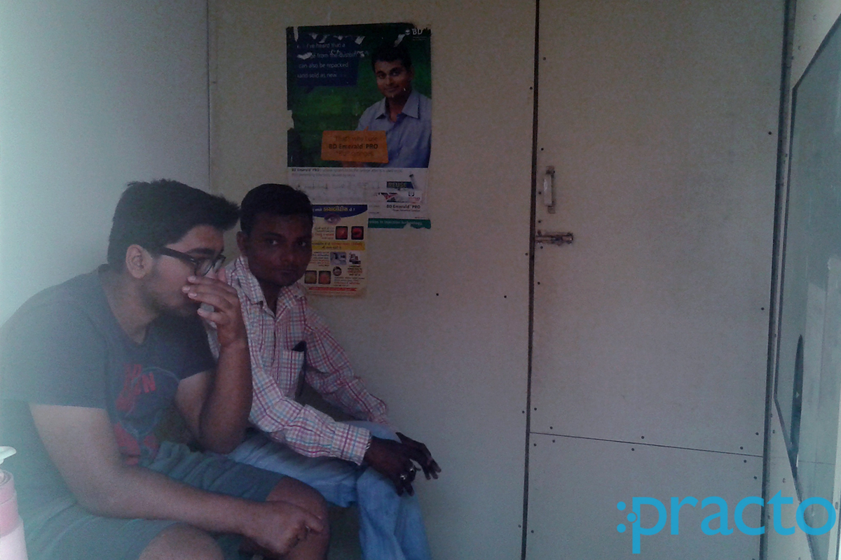Waiting Area at Shri Om Sai Clinic Manjalpur Vadodara