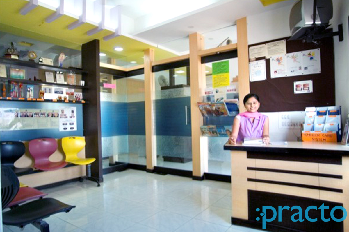 Reception at Aum Dental Care Ajwa Road Vadodara