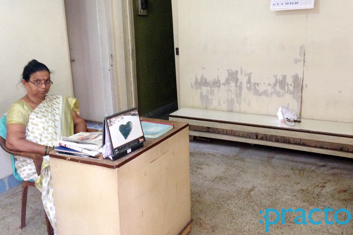 Reception at Health Care Hospital Ajwa Road Vadodara