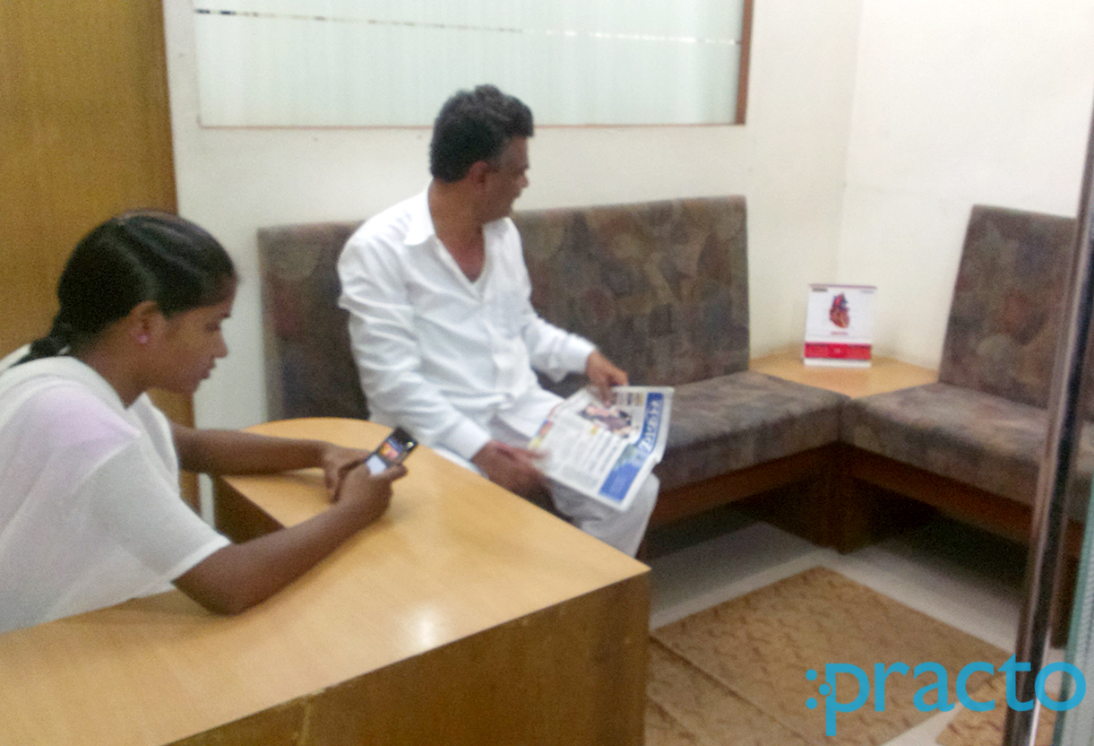 Reception at Dr. Vikram Shah Clinic Tidke Colony Nashik