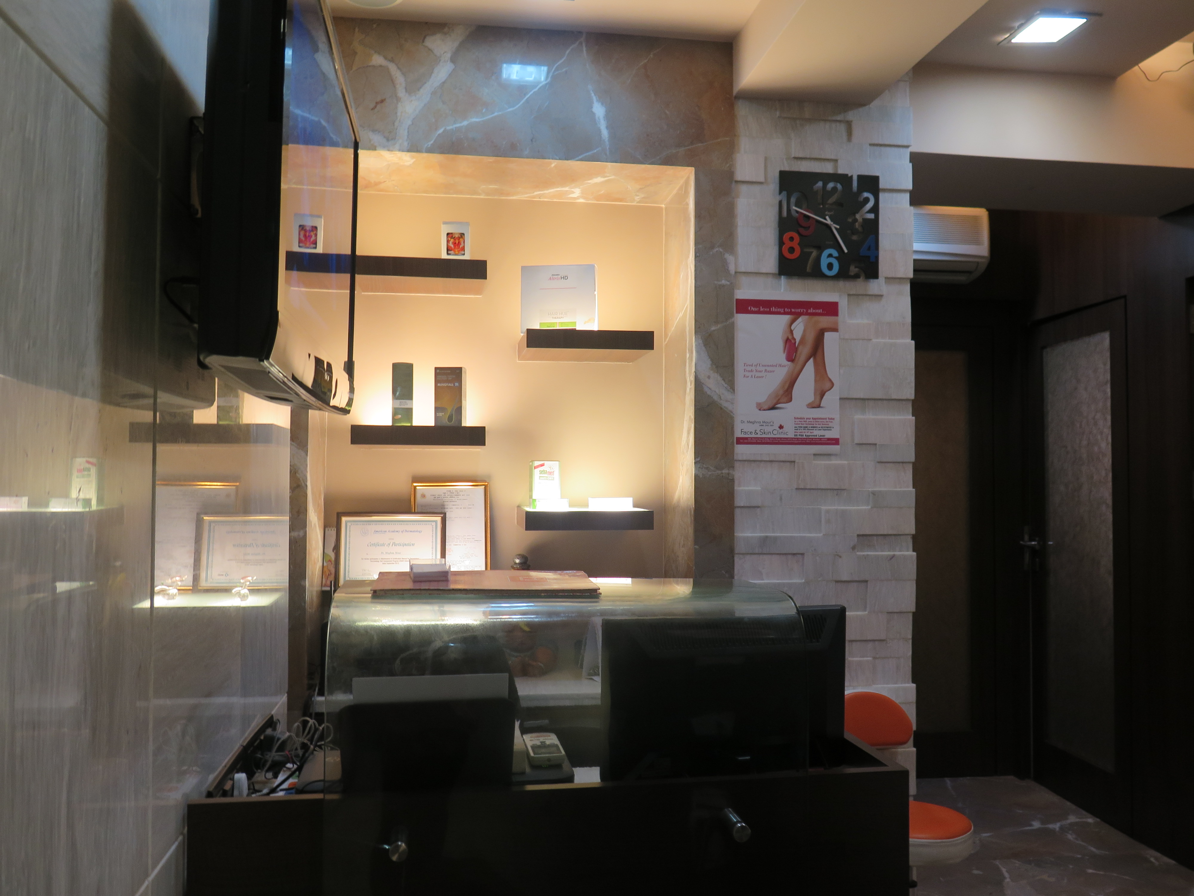 Dr. Meghna Mour face and skin clinic Vileparle East Mumbai