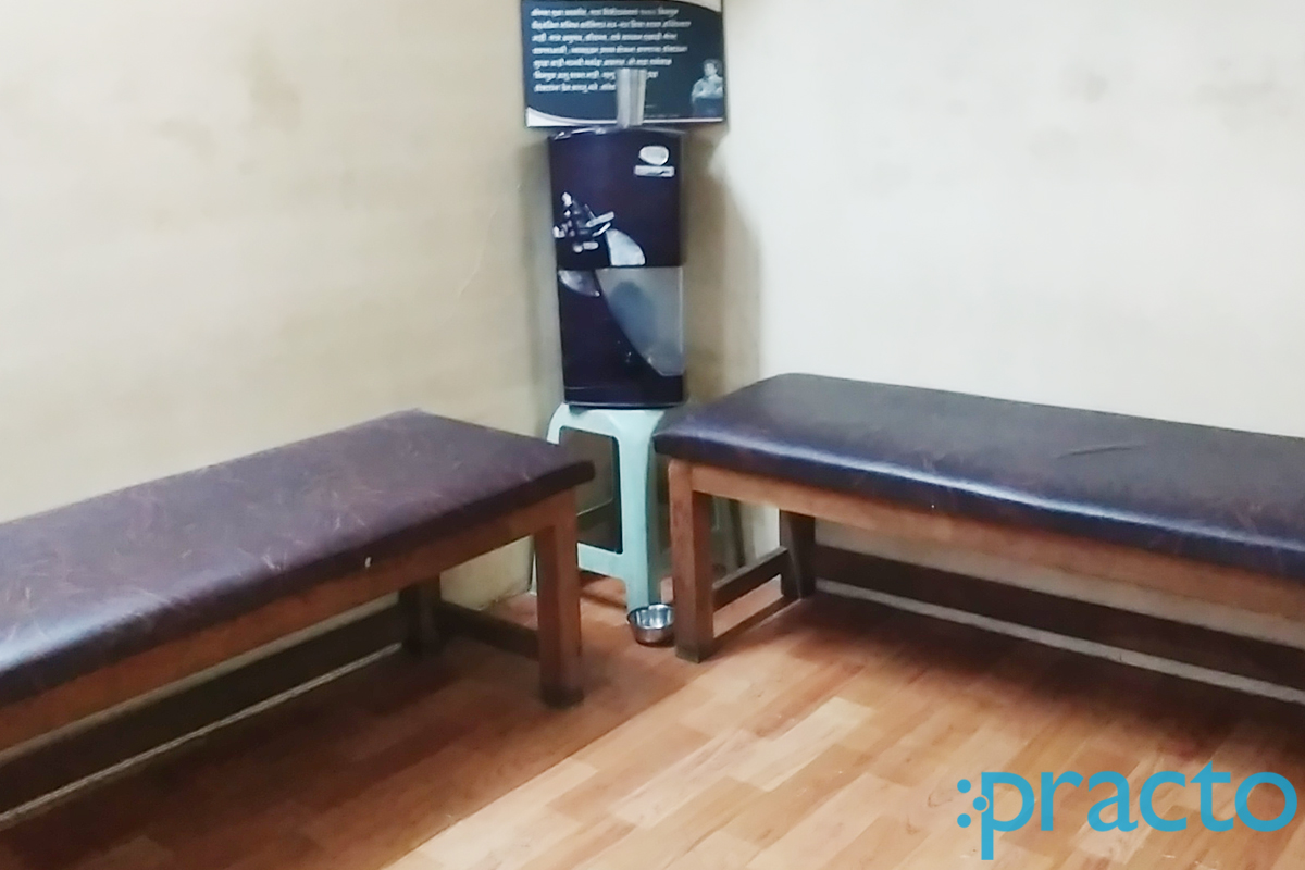 Waiting Area at Shri Saikripa Clinic Manewada Road Nagpur