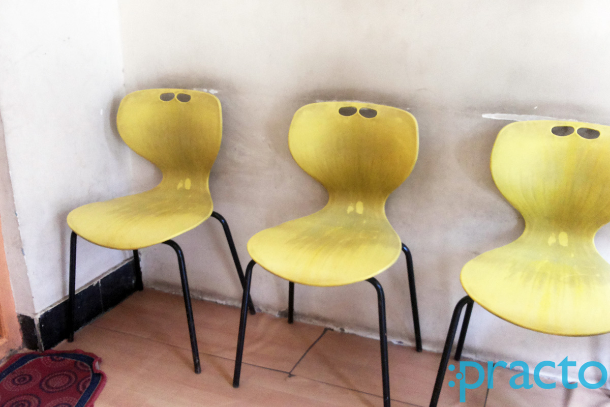 Waiting Area at Krishna Clinic Shahaganj Aurangabad