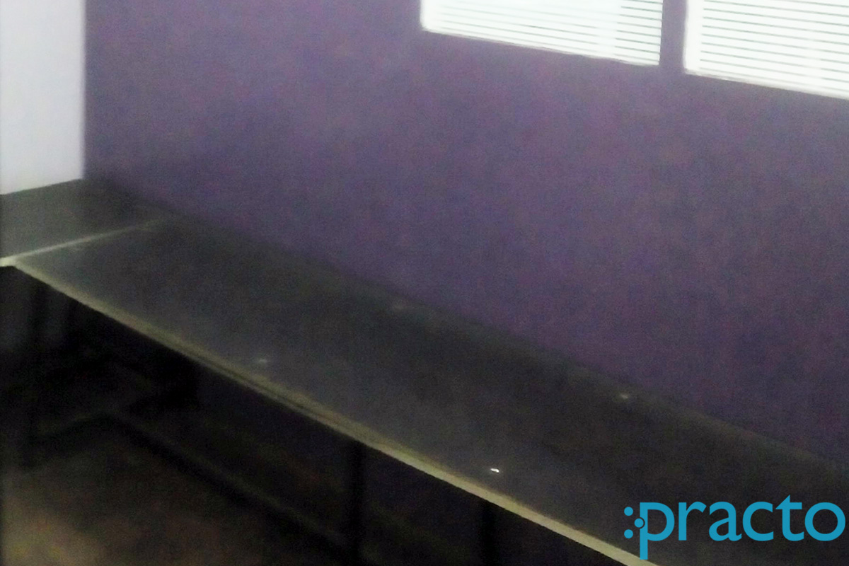 Waiting Area at Ayesha Clinic Kiradpura Aurangabad
