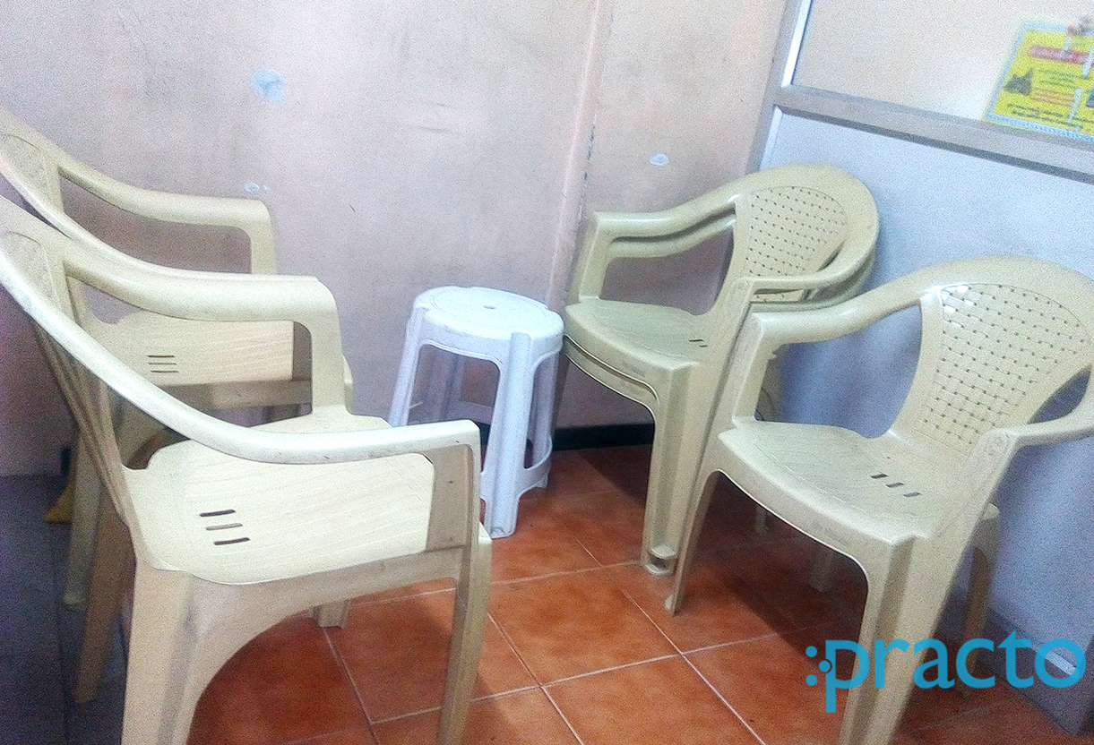 Waiting Area at Aiswarya Clinic Gandhipuram Coimbatore