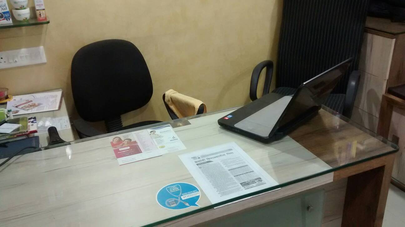Consultation Room at Dr Hrishi's Homeopathy, Health & Hair Viman Nagar Pune
