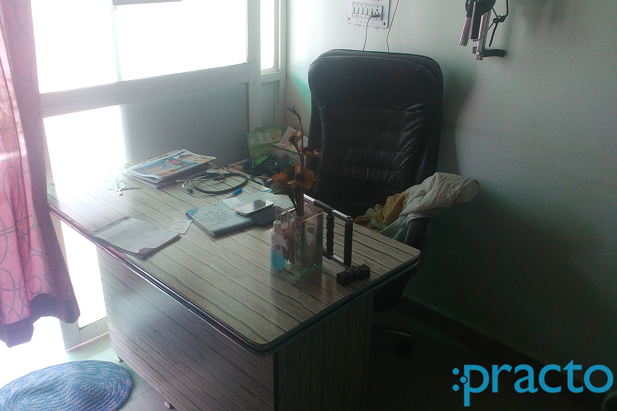Reception at Triveni Pain & Relief Clinic Arera Colony Bhopal