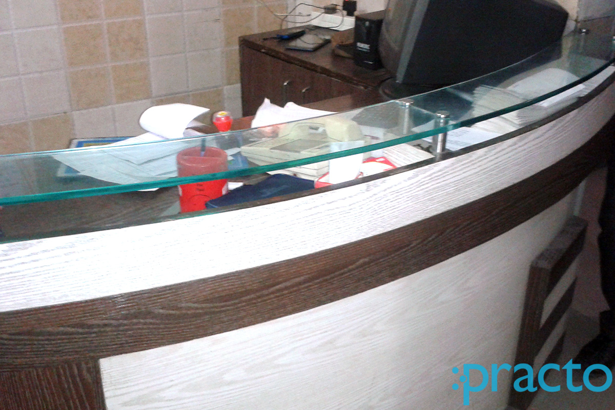 Dr. Rishi Bhatia's Clinic Lal Kurti Bazar Meerut