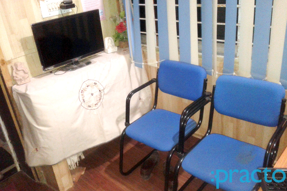 Waiting Area at Sharda Multispeciality Dental Clinic Rajendra Nagar Raipur