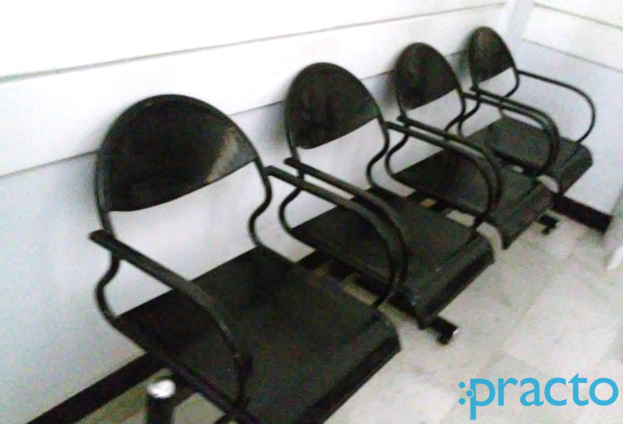 Waiting Area at DR. K. Thirunavukkarasu Clinic Singanallur Coimbatore
