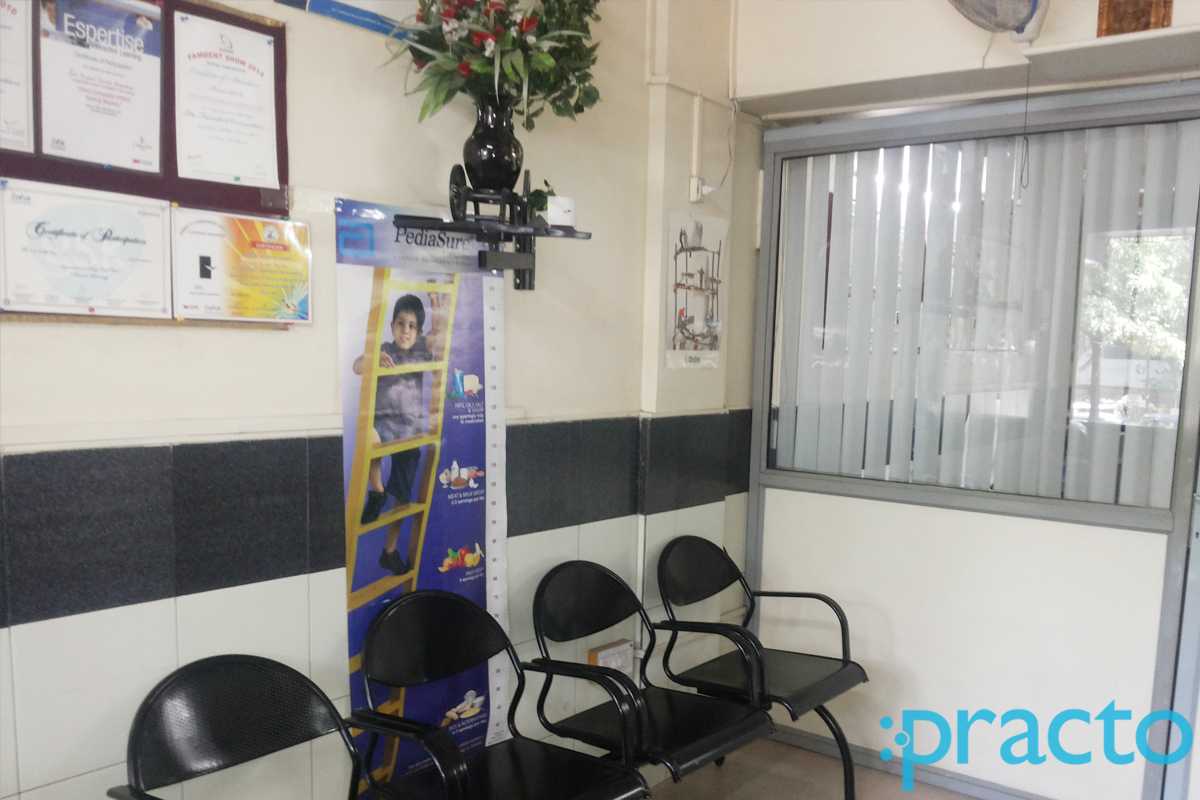 Waiting Area at Pearl Dental Care Market Yard Pune
