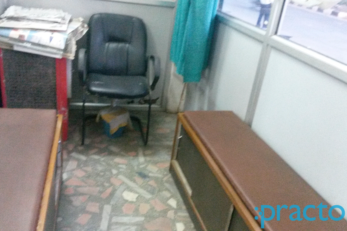Waiting Area at Smile n Shine Dental Clinic Bharat Heavy Electricals (BHEL) Bhopal
