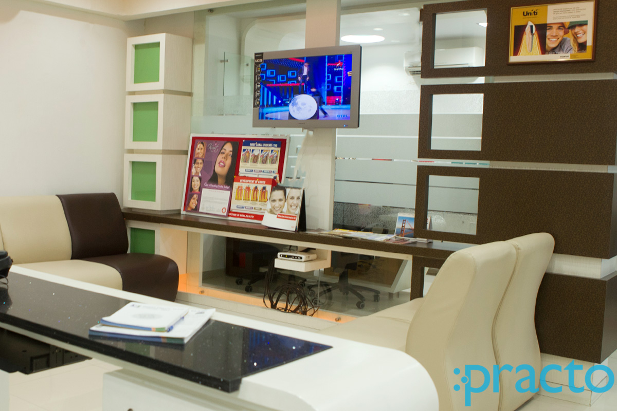 Waiting Area at Meera Dental Clinic Akota Vadodara