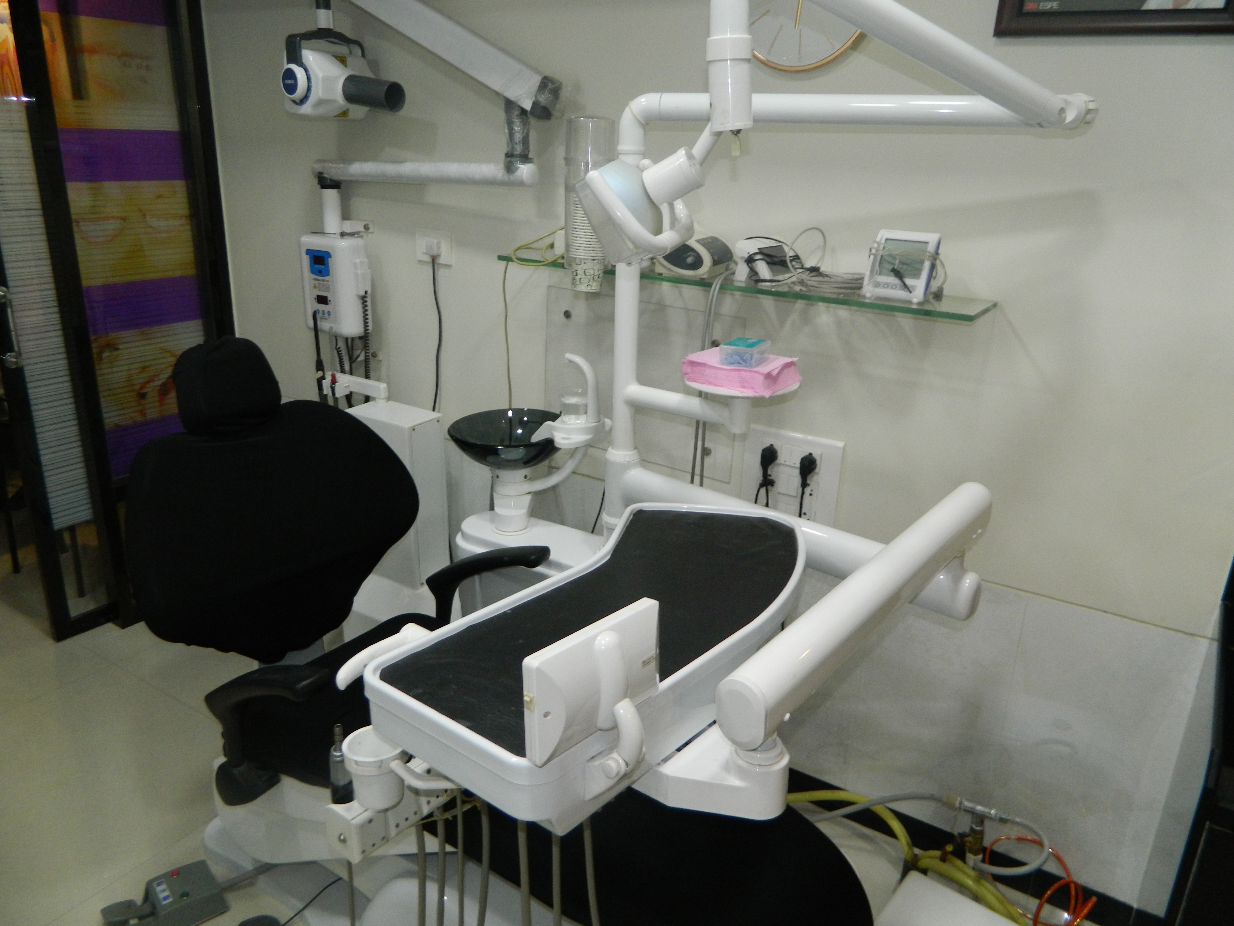 Saroj Dental  Speciality Clinic And Implant Centre Borivali Mumbai