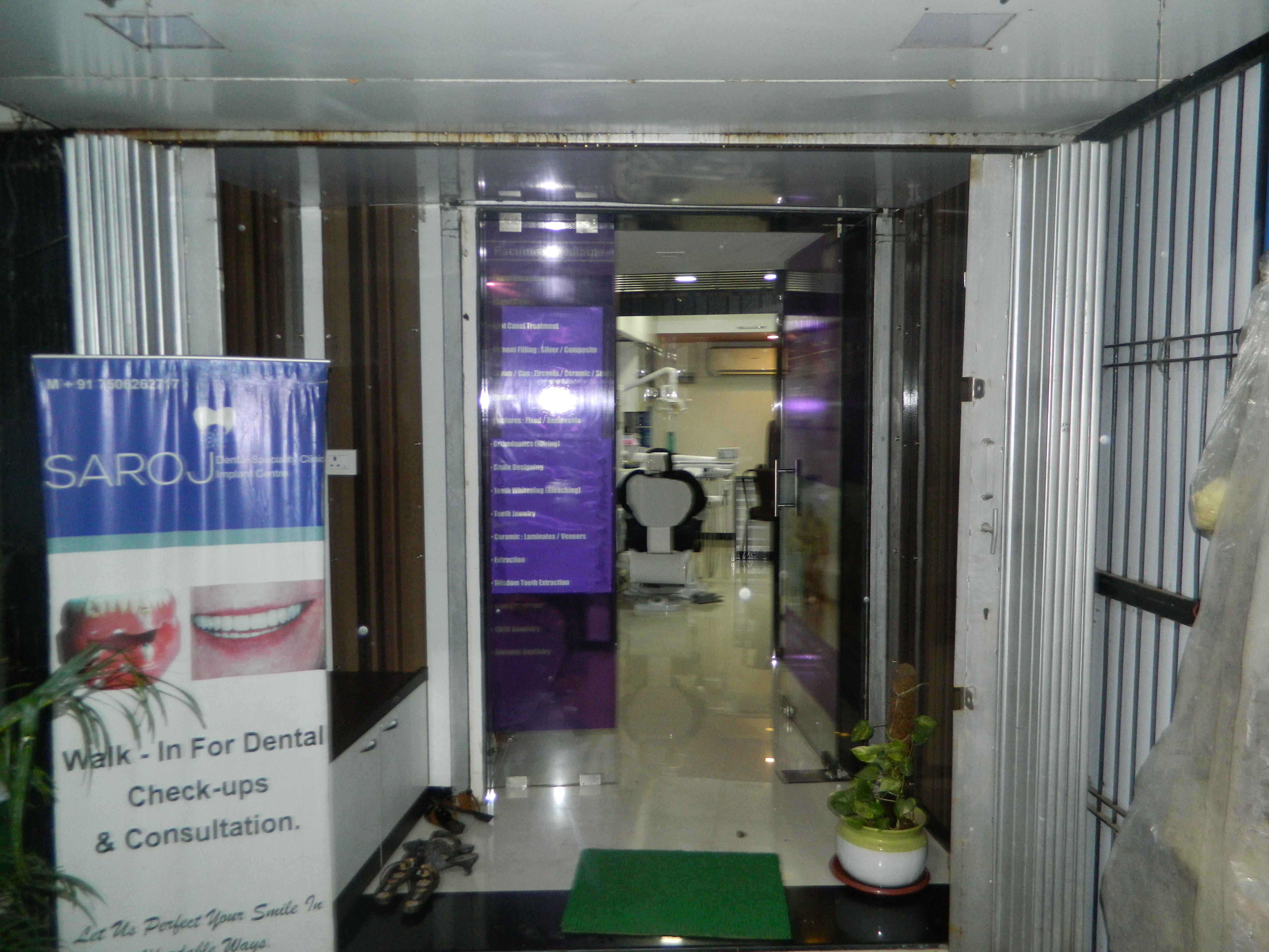 Saroj Dental  Speciality Clinic And Implant Centre Borivali Mumbai