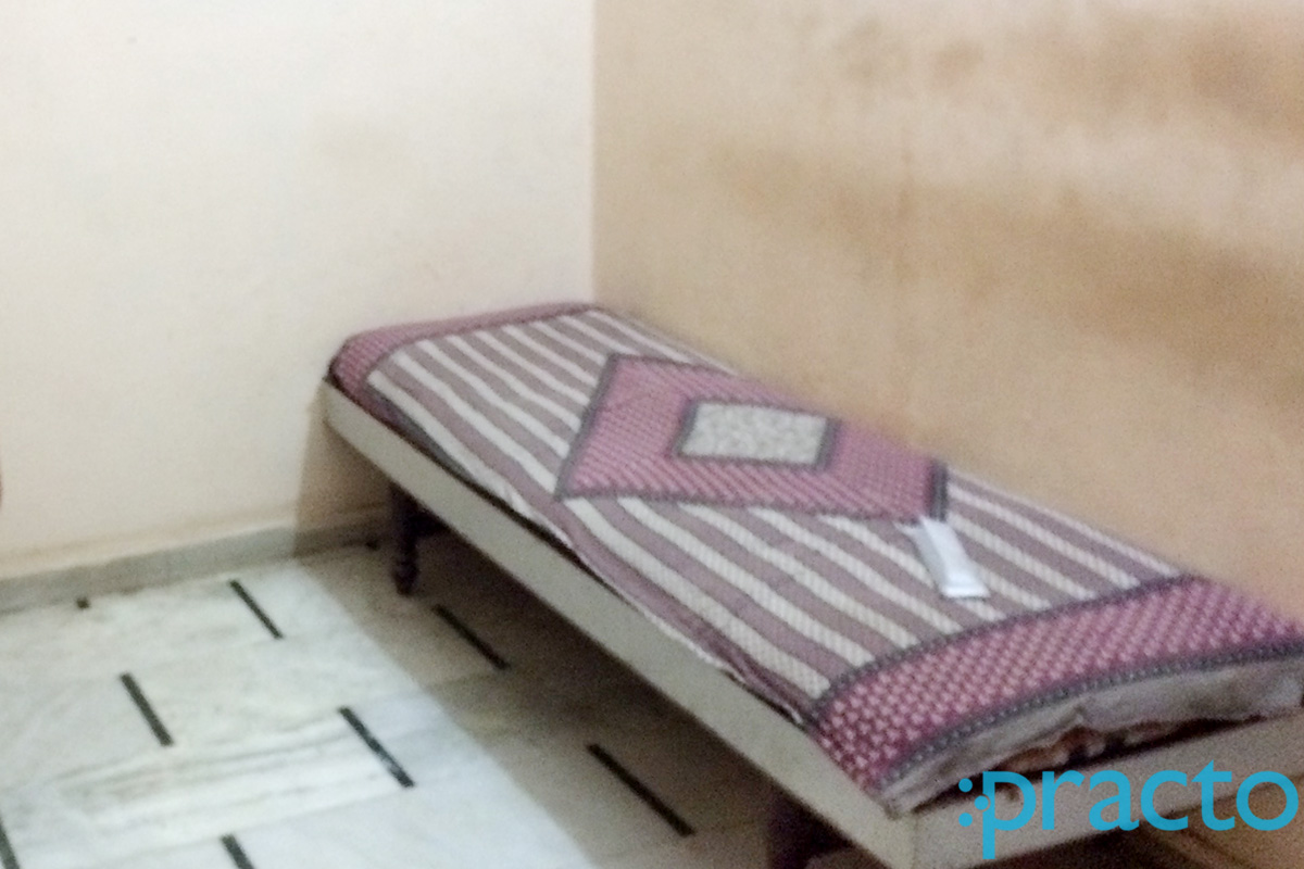 Waiting Area at Om Prakash Clinic Manjalpur Vadodara