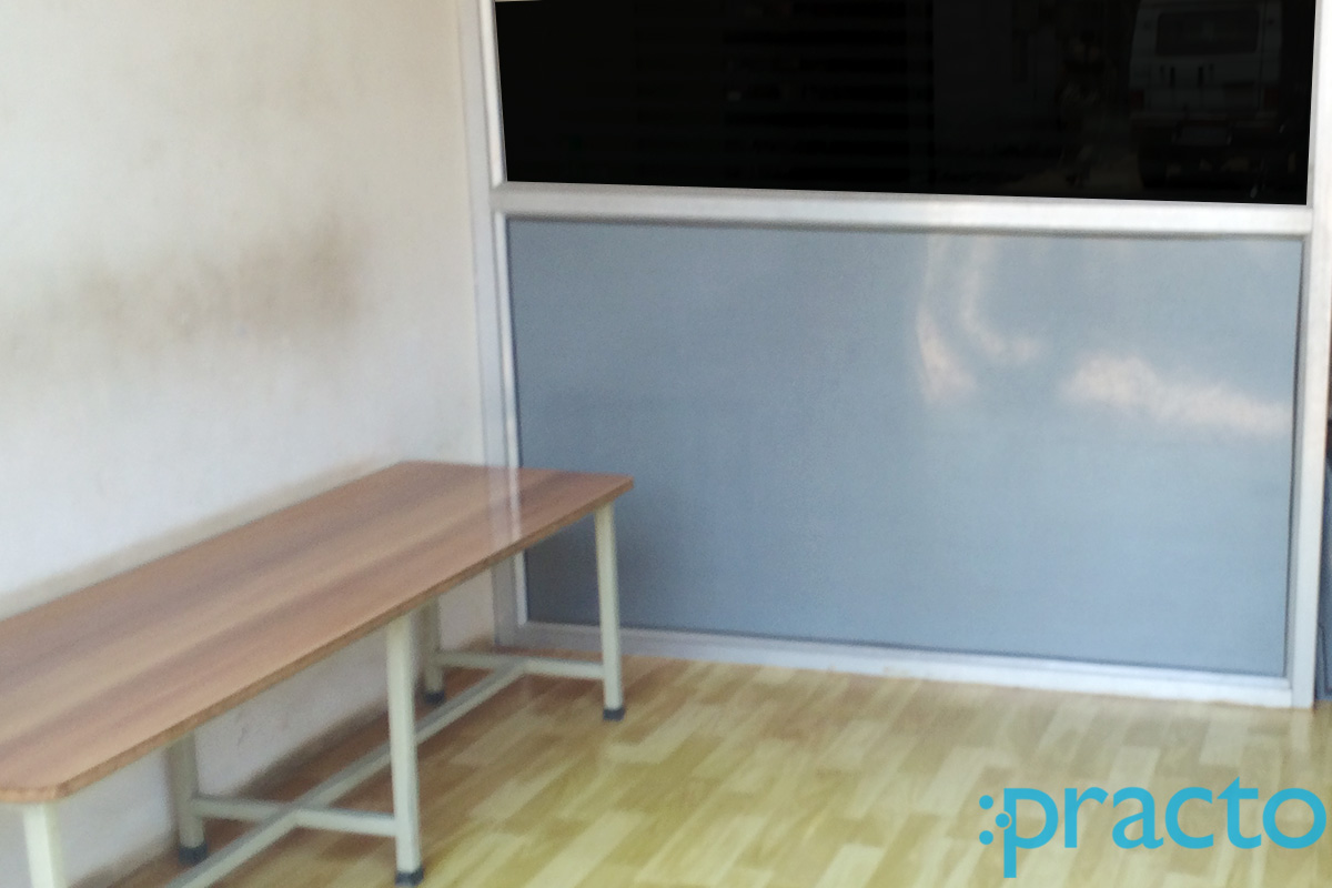 Waiting Area at Shree Jala Clinic Manjalpur Vadodara