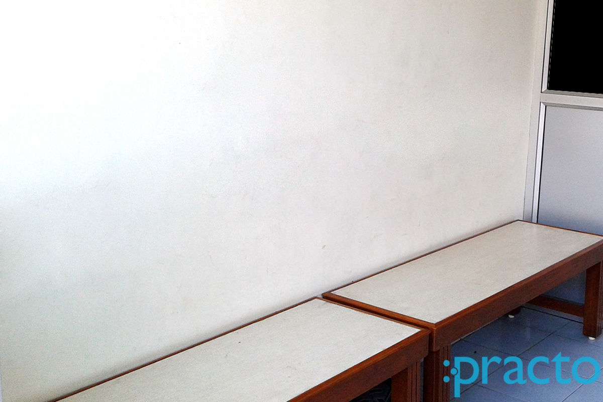 Waiting Area at Dr. Kirti Clinic Waghodia Road Vadodara