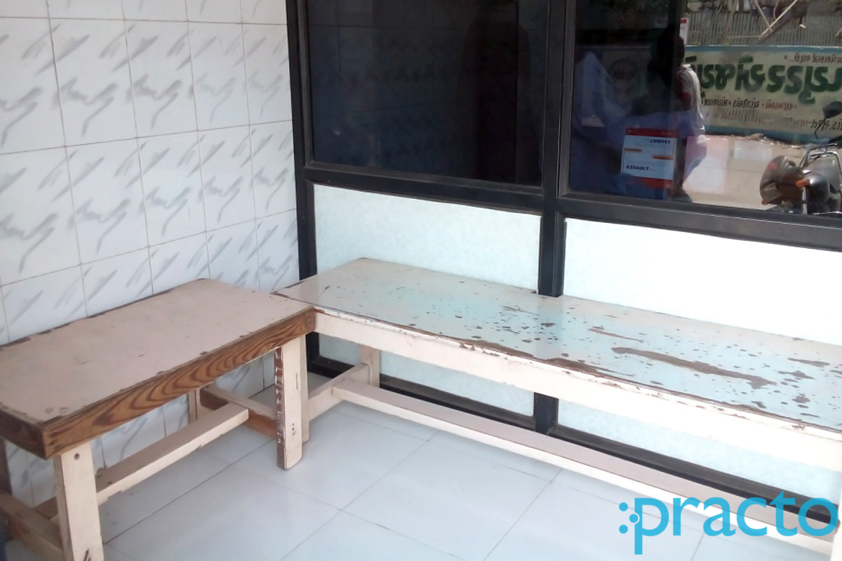 Waiting Area at Om Clinic & Nursing Home Varachha Road Surat