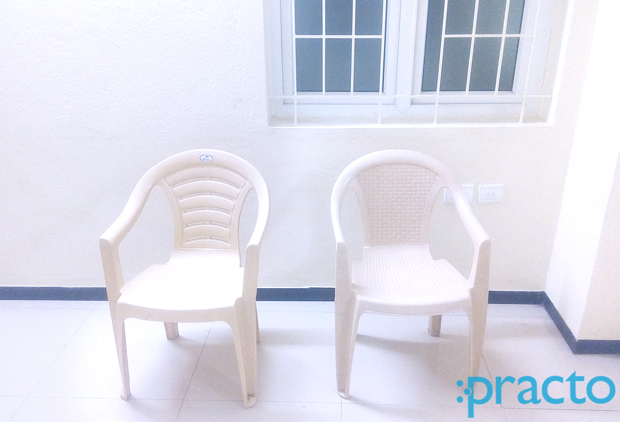 Waiting Area at Deiva Priyananth Clinic Kavundampalayam Coimbatore