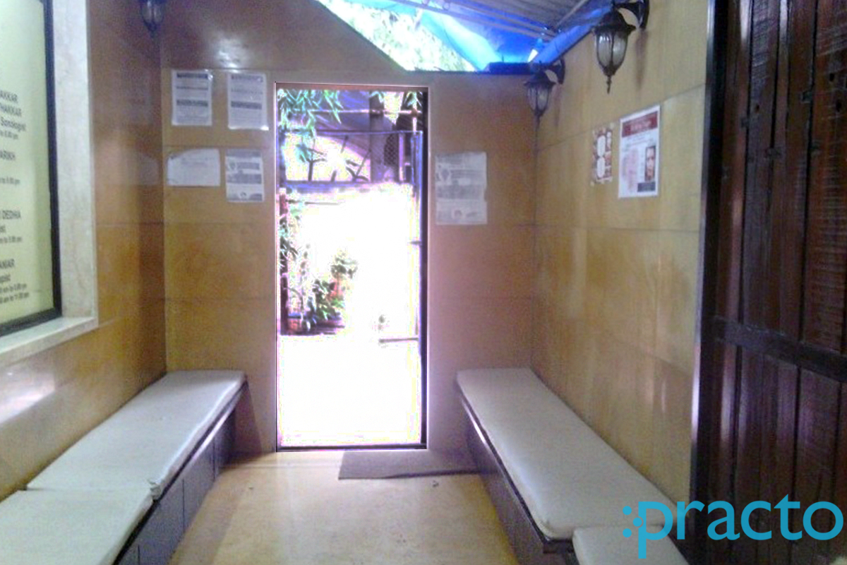 Waiting Area at Sunflower Diagnostic Vileparle West Mumbai