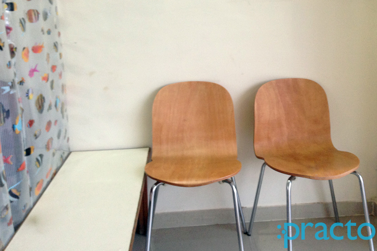 Waiting Area at Jalaram Dental Clinic Sayajipura Vadodara
