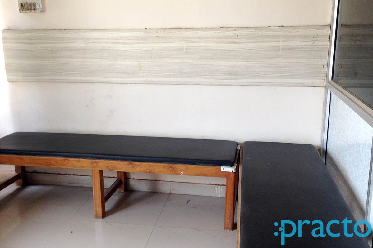 Waiting Area at Krishna Dental Clinic and Implant Centre Sayajipura Vadodara