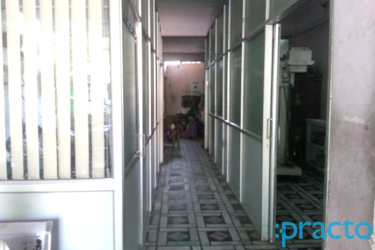Entrance at Ashwani Hospital George Town Allahabad