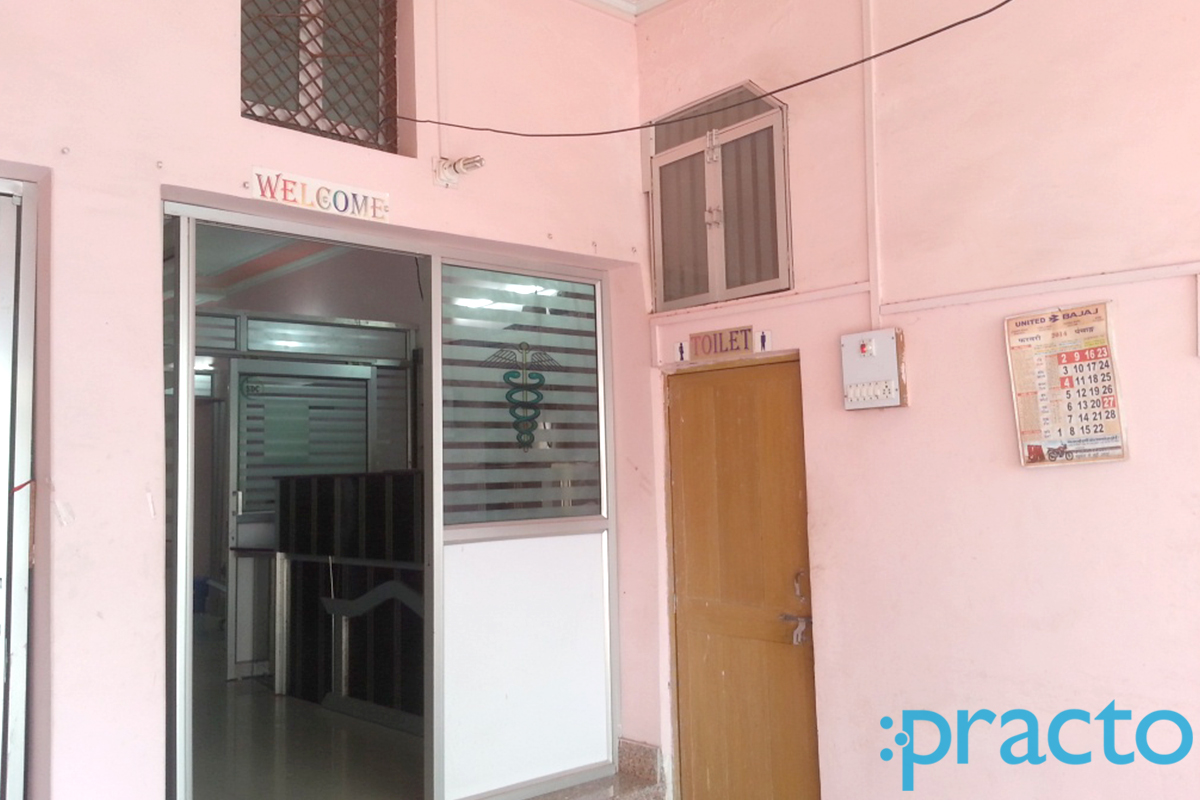 Entrance at Sharda Dental Clinic George Town Allahabad