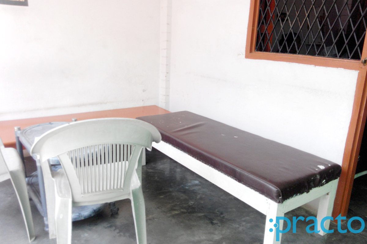Waiting Area at Bharat Clinic Rajrooppur Allahabad
