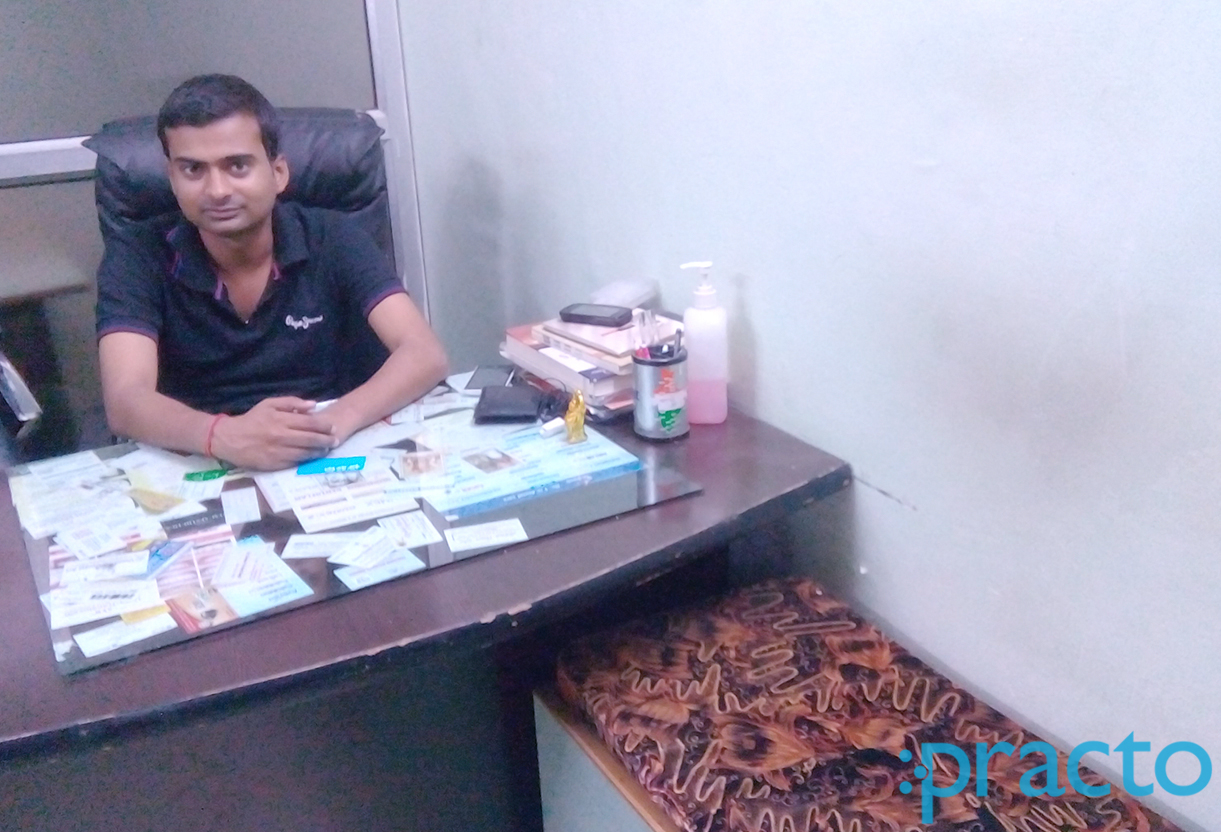OPD/Ward at Akshat Dental Clinic Aliganj Lucknow