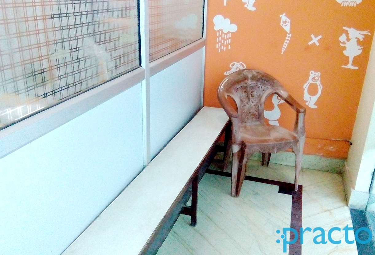 Waiting Area at Sushma Clinic Gomtinagar Lucknow