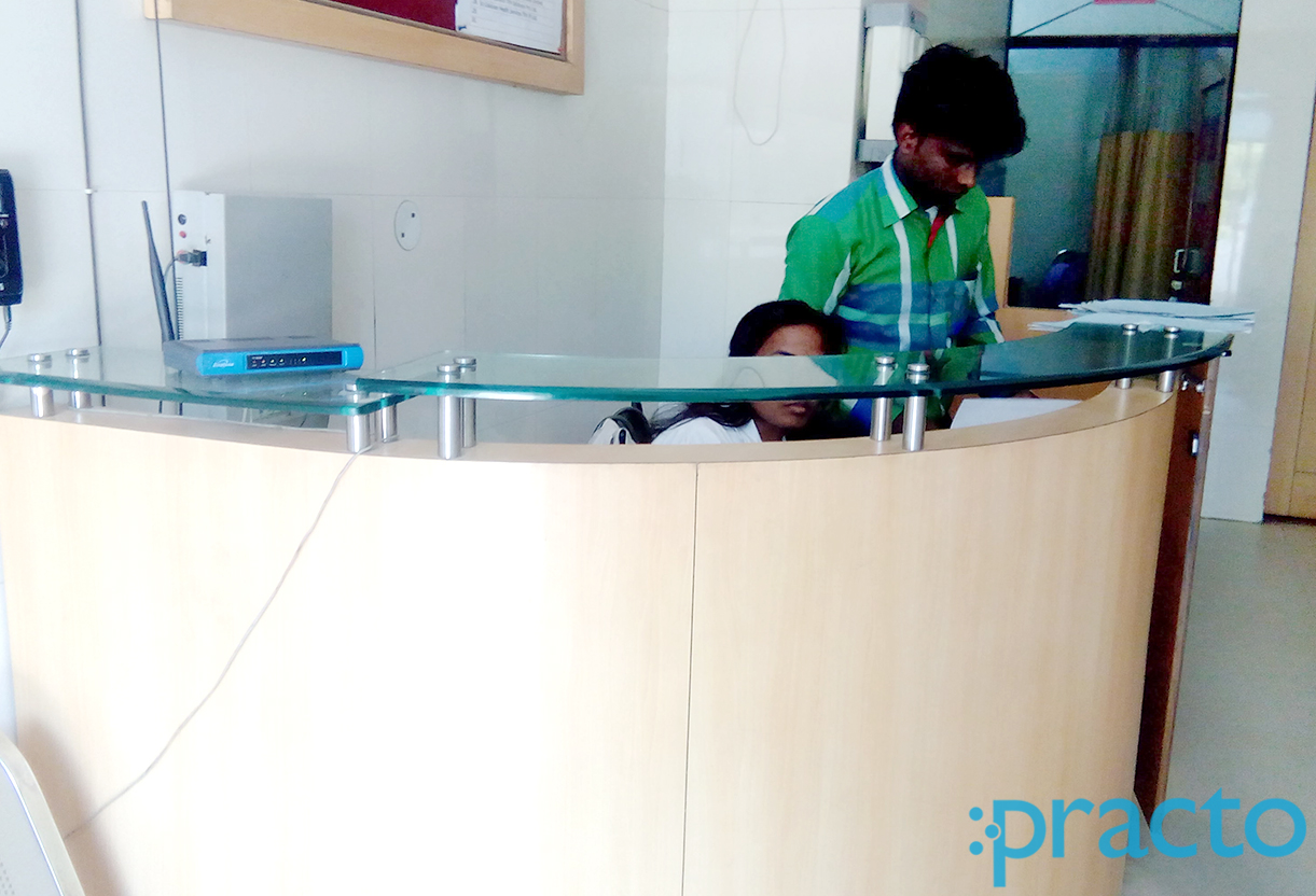 Reception at Shanti Clinic Gomtinagar Lucknow